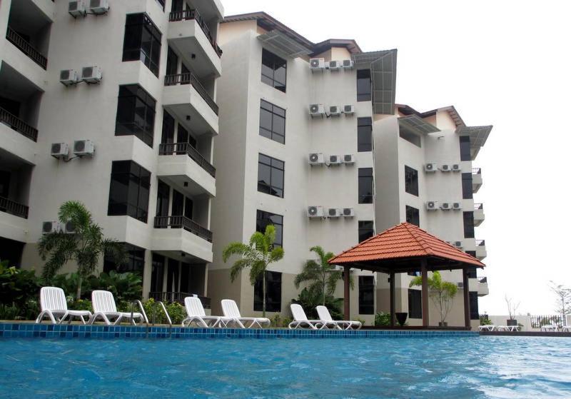 Samsuria Beach Apartment Resort Cherating Exterior photo
